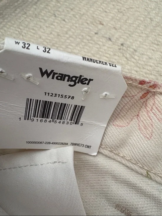 NWT Wrangler wanderer 622 high rise flare floral Jean - Picture 2 of 10